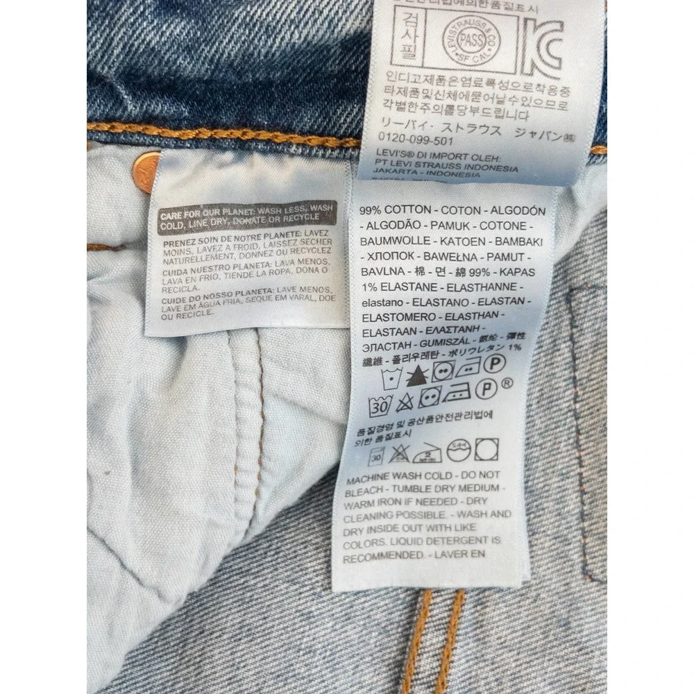 Levi Ribcage Straight Distressed Jeans - Picture 13 of 14